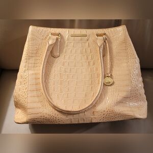 Brahmin Joan Tote Melbourne apricot w/gold hue EUC